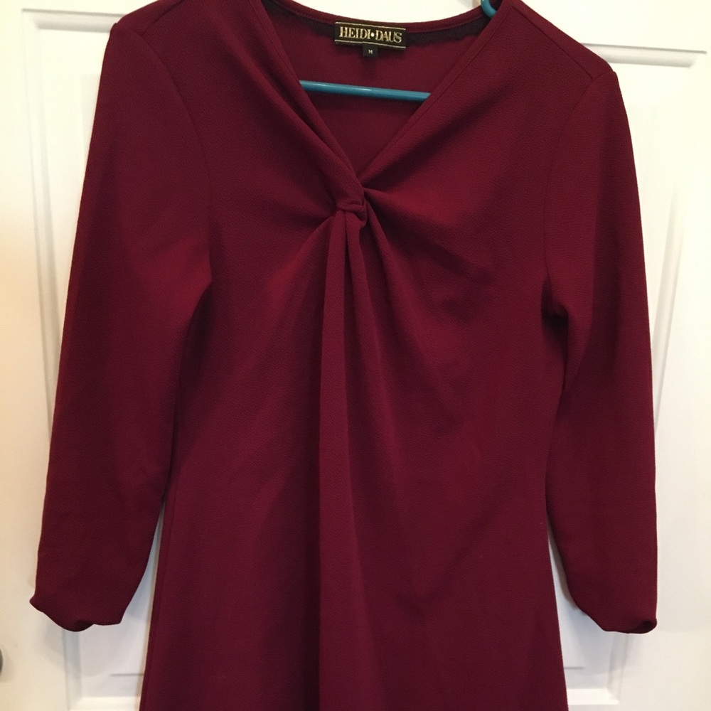 Heidi Daus maroon short dress